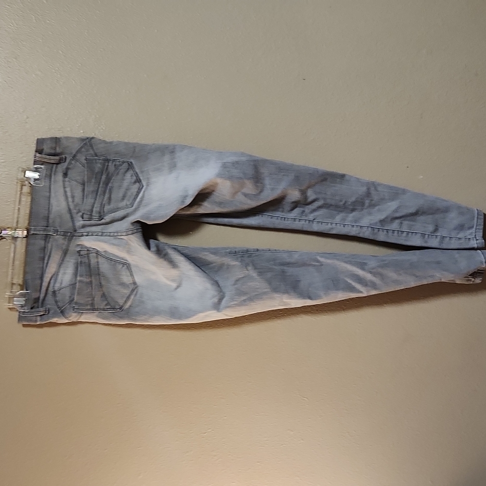 Jeans - Picture 2 of 4